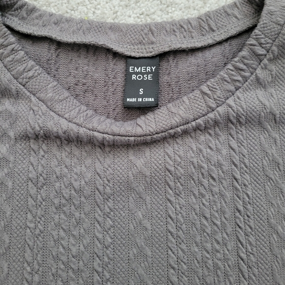 ✨EMERY ROSE Solid Tank Top✨ - Picture 3 of 5